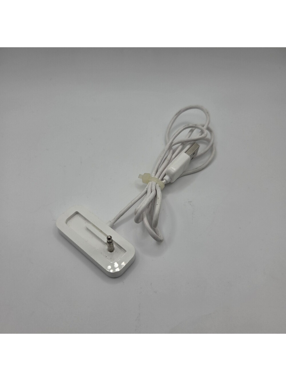 OEM iPod Shuffle 2nd Generation Apple USB Dock Cradle Charger